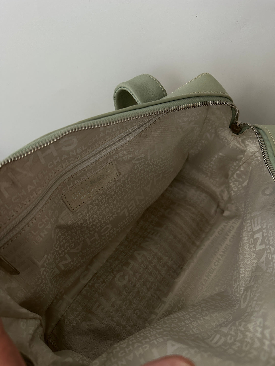 CHANEL Mint & Milk Shoulder Bag｜Soft Pastel Green × Woven Texture × Year-Round Freshness 🥛💚✨