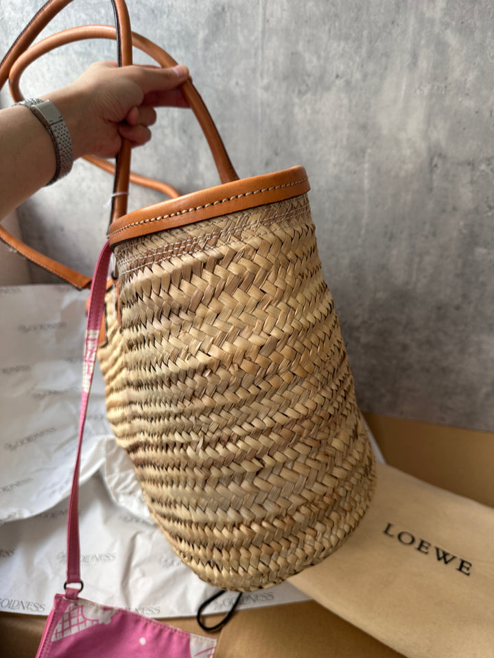 LOEWE Raffia Shoulder Bag – Long Leather Handle × Full Set + Pouch 🤎