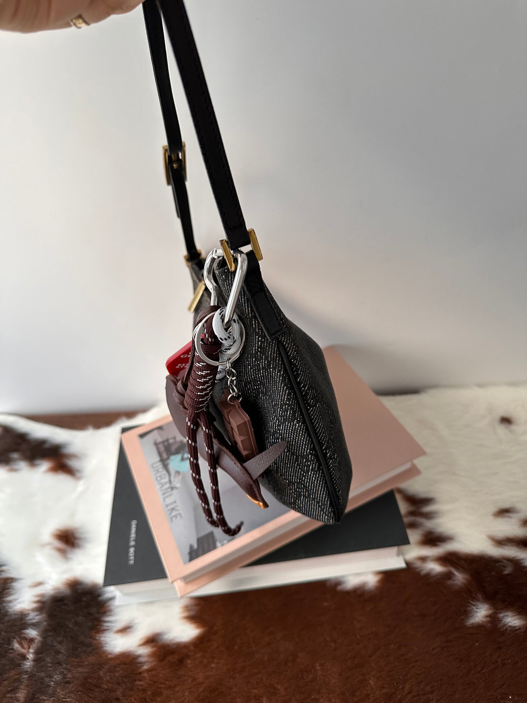 Gucci Denim GG Mini Hobo Bag – Black