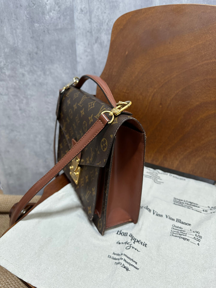 Louis Vuitton Monogram Messenger Bag with Key & Original Strap