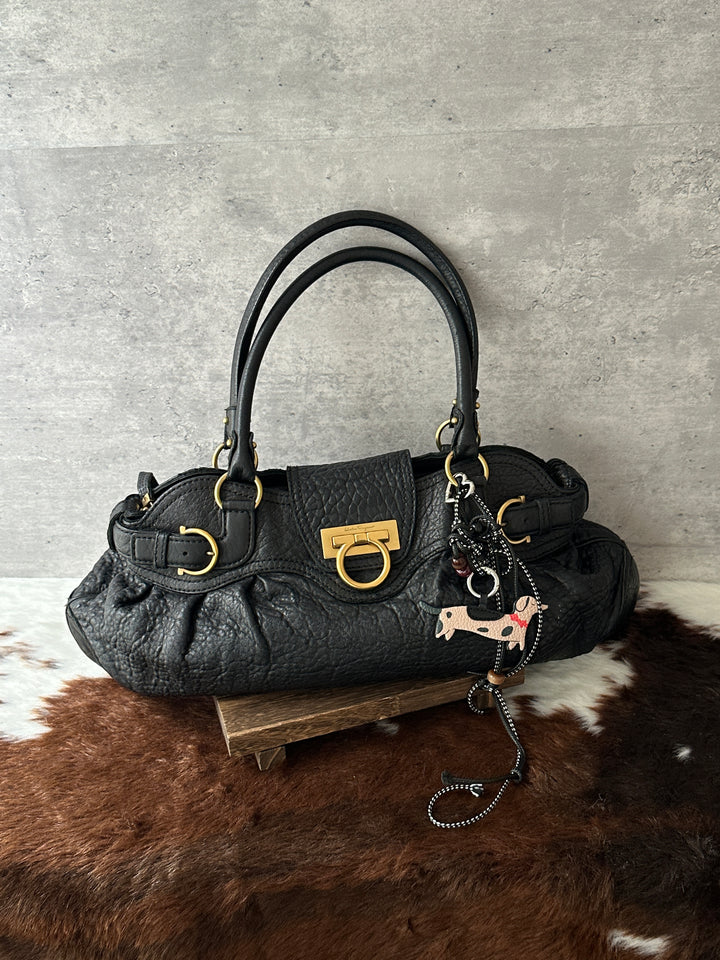 Ferragamo Calfskin Gancini Hobo City Bag 🖤｜Soft Calfskin × Gold Gancini Buckle × City-Bag Shape✨