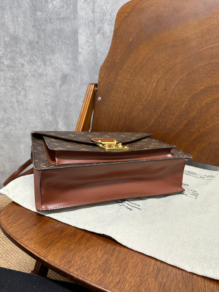 Louis Vuitton Monogram Messenger Bag with Key & Original Strap