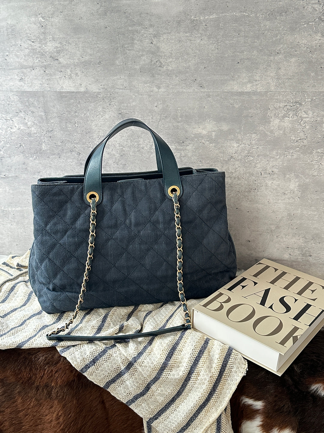 CHANEL Denim Leather Chain Tote Bag 💙｜Denim-Leather Mix × CC Zip Charm × Hand &amp; Shoulder Carry✨