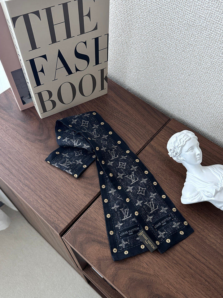 Louis Vuitton Monogram Twilly Scarf 🖤✨ Rare Special Edition