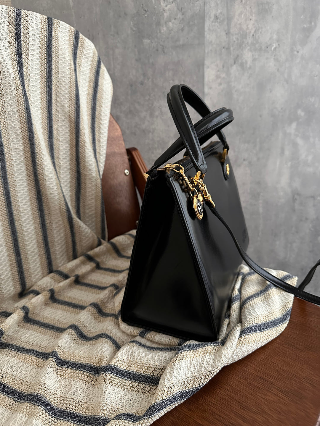 Versace Medusa Box Top Handle Bag – Black (with Strap)