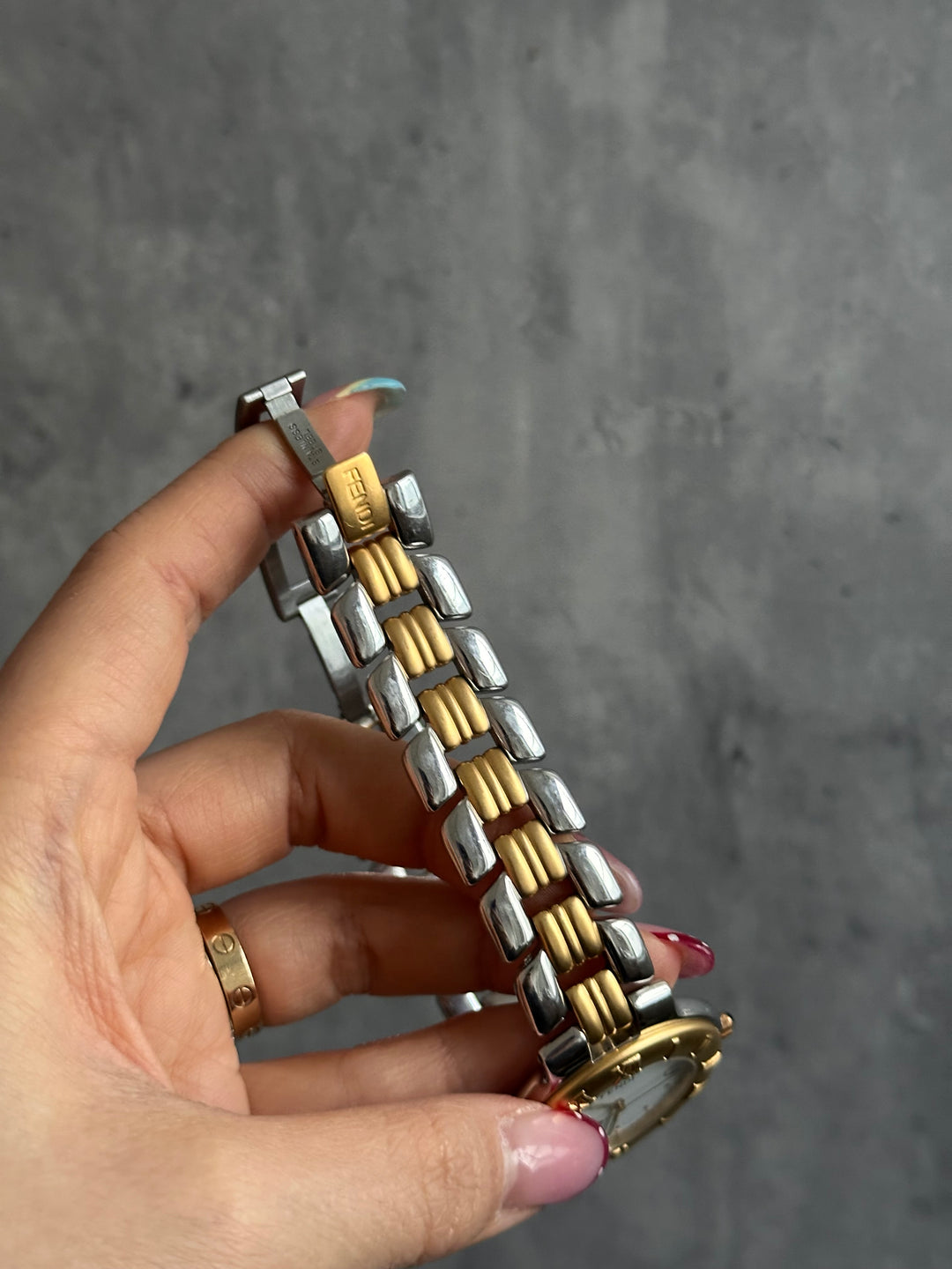 Fendi Vintage Two-Tone Chain Watch – Gold & Silver