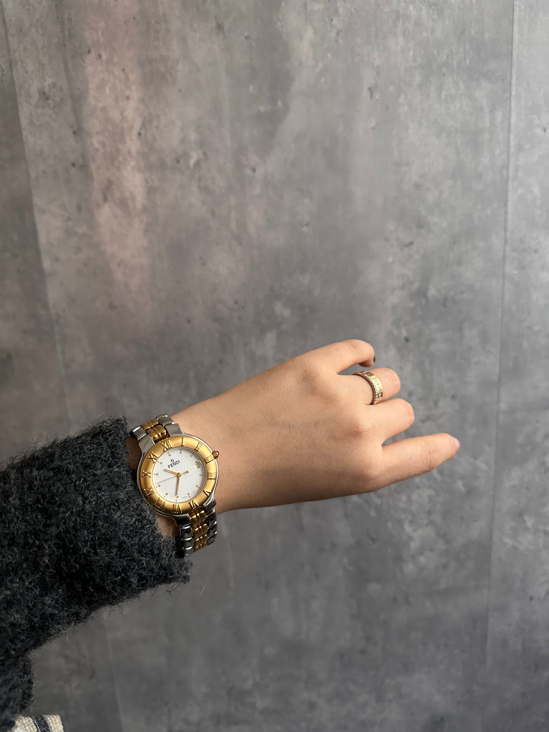 Fendi Vintage Two-Tone Chain Watch – Gold & Silver