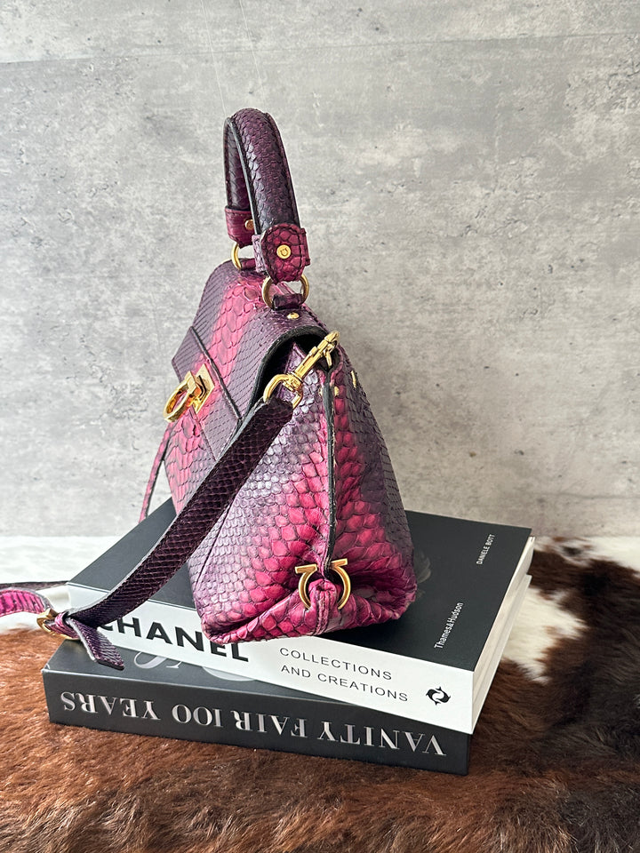 Ferragamo Python Kelly-Style Top Handle Bag 🐍｜Rare Gradient Pink × Original Strap × Small Kelly Shape✨