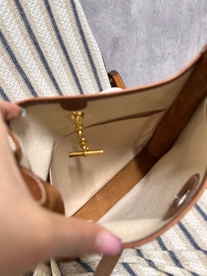 Hermes Canvas & Leather Shoulder Bag – 26 Size