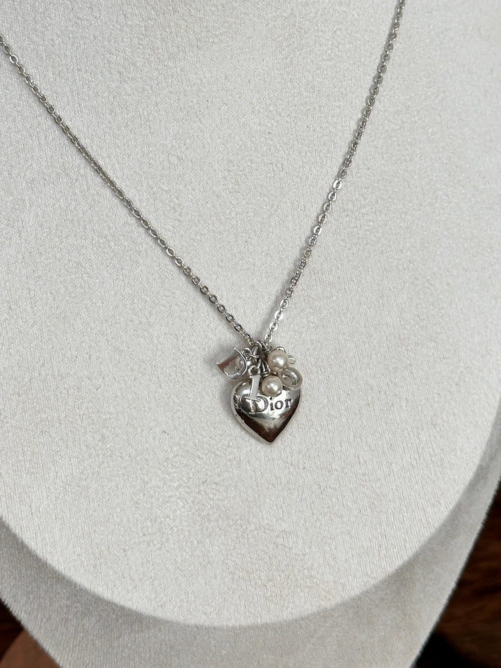 Dior “Pearl Heart Pendant Necklace” 🤍❤️ | Soft Elegance & Romantic Shine