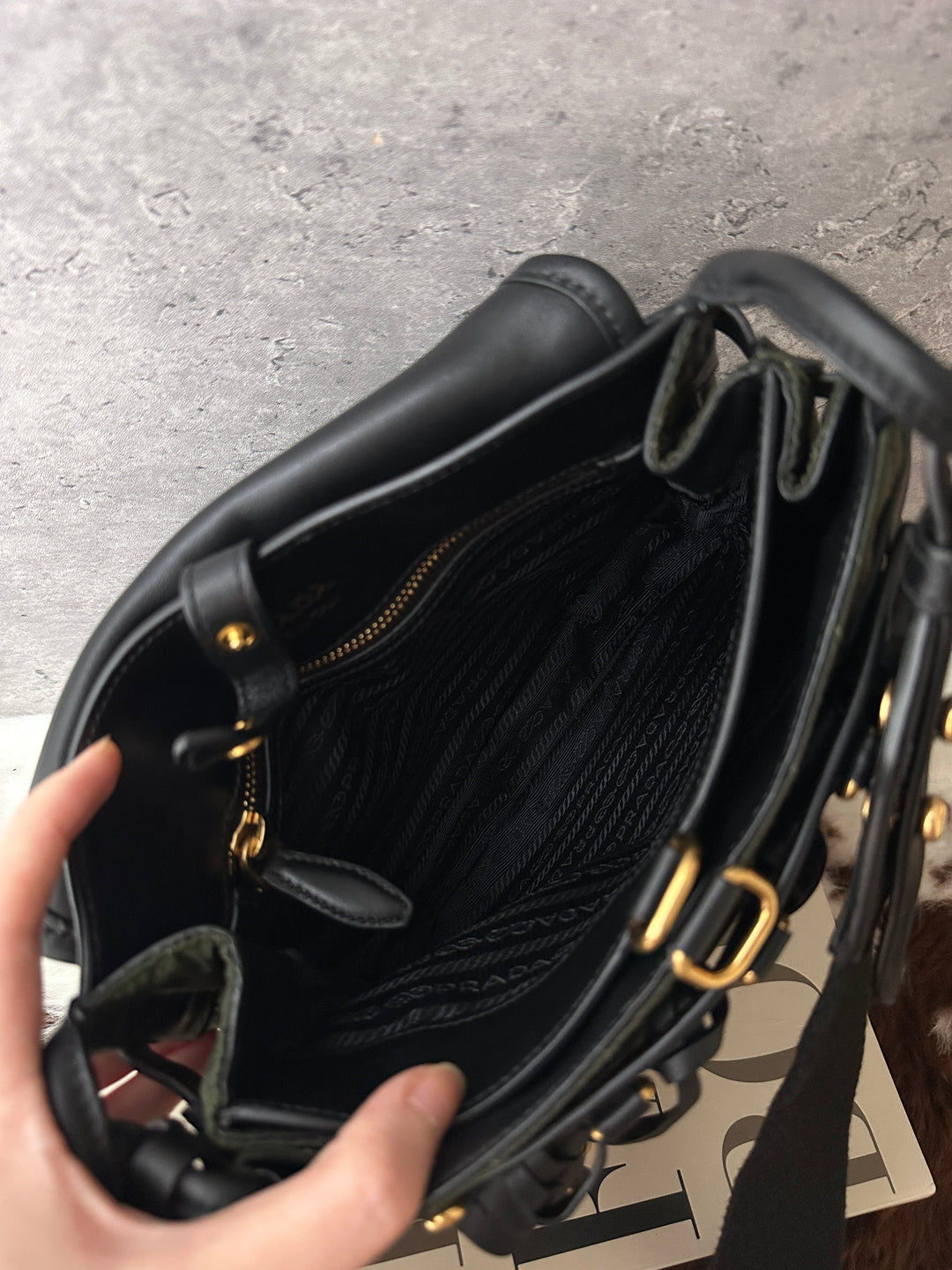 Prada Vintage Quilted Saddle Bag 💚🖤｜Military Green・Gold Ring Details・Y2K Shoulder Bag