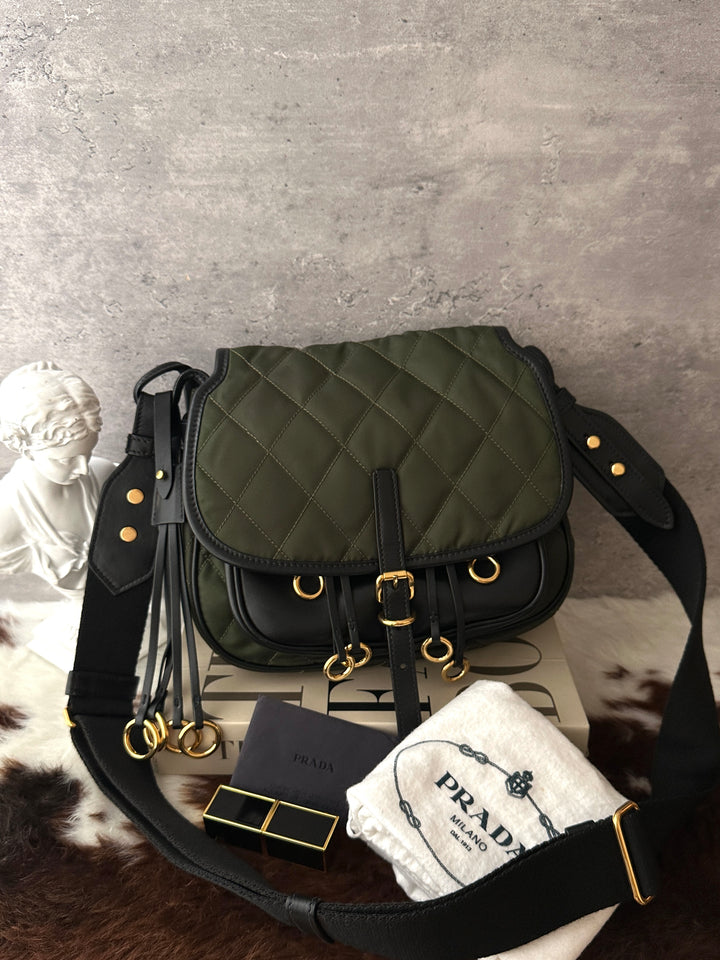 Prada Vintage Quilted Saddle Bag 💚🖤｜Military Green・Gold Ring Details・Y2K Shoulder Bag