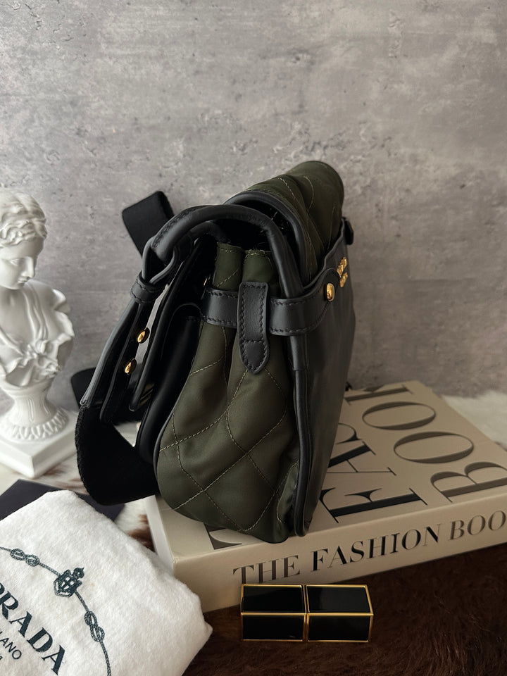 Prada Vintage Quilted Saddle Bag 💚🖤｜Military Green・Gold Ring Details・Y2K Shoulder Bag