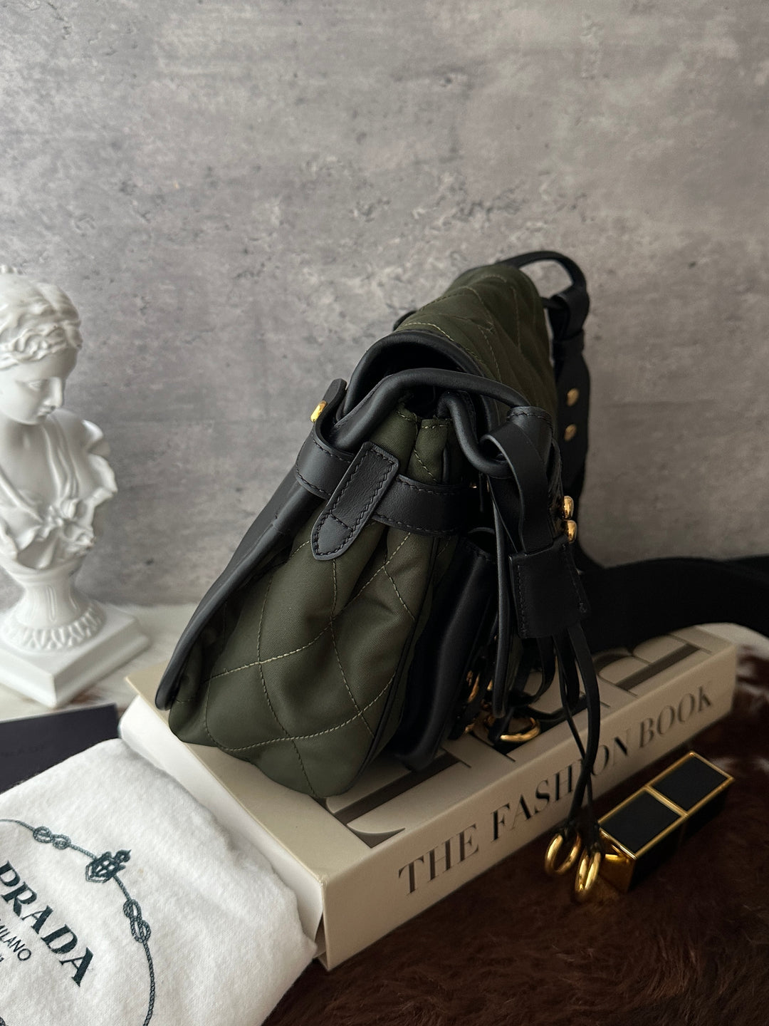 Prada Vintage Quilted Saddle Bag 💚🖤｜Military Green・Gold Ring Details・Y2K Shoulder Bag