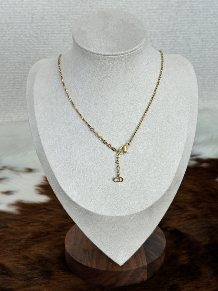 Dior “Pumpkin Carriage Pendant Necklace” 🐎✨❤️ | Fairytale Vintage Charm & Golden Elegance