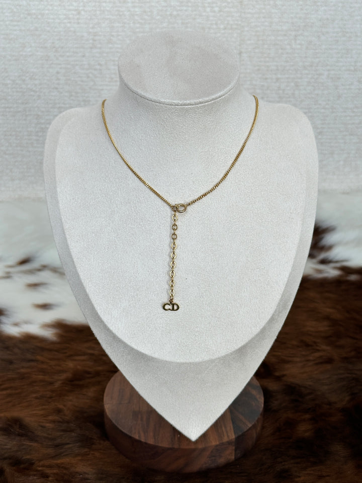 Dior “Crystal Teardrop Logo Necklace” 💧✨ | Elegant Shine & Feminine Silhouette