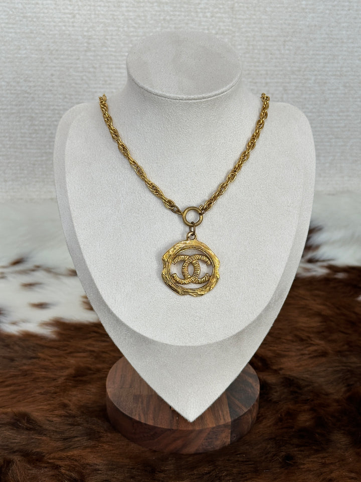 Chanel “Large Twisted CC Medallion Necklace” ✨💛 | Bold Vintage Glam & Iconic Chanel Energy
