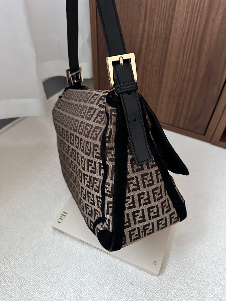"Fendi Gold Buckle Mamaa 🖤✨ Rare Velvet Trim Edition