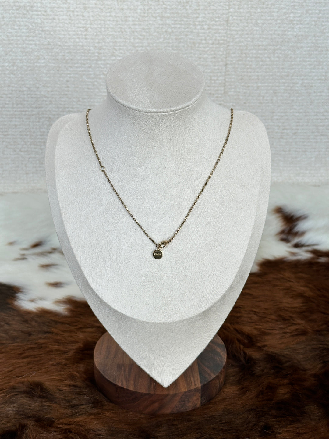 Dior “Crystal CD Logo Necklace” 🤩✨ | Minimal Sparkle & Timeless Dior Elegance