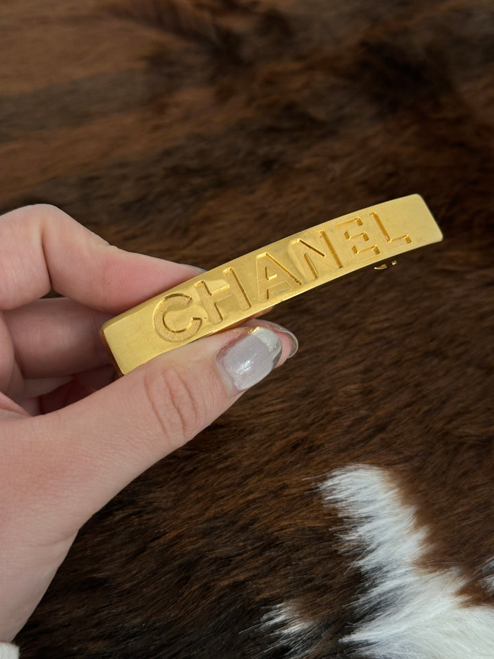 Chanel “Gold Bar Logo Hair Clip” ✨🤩 | Ultra-Glossy, Chic & Totally Iconic