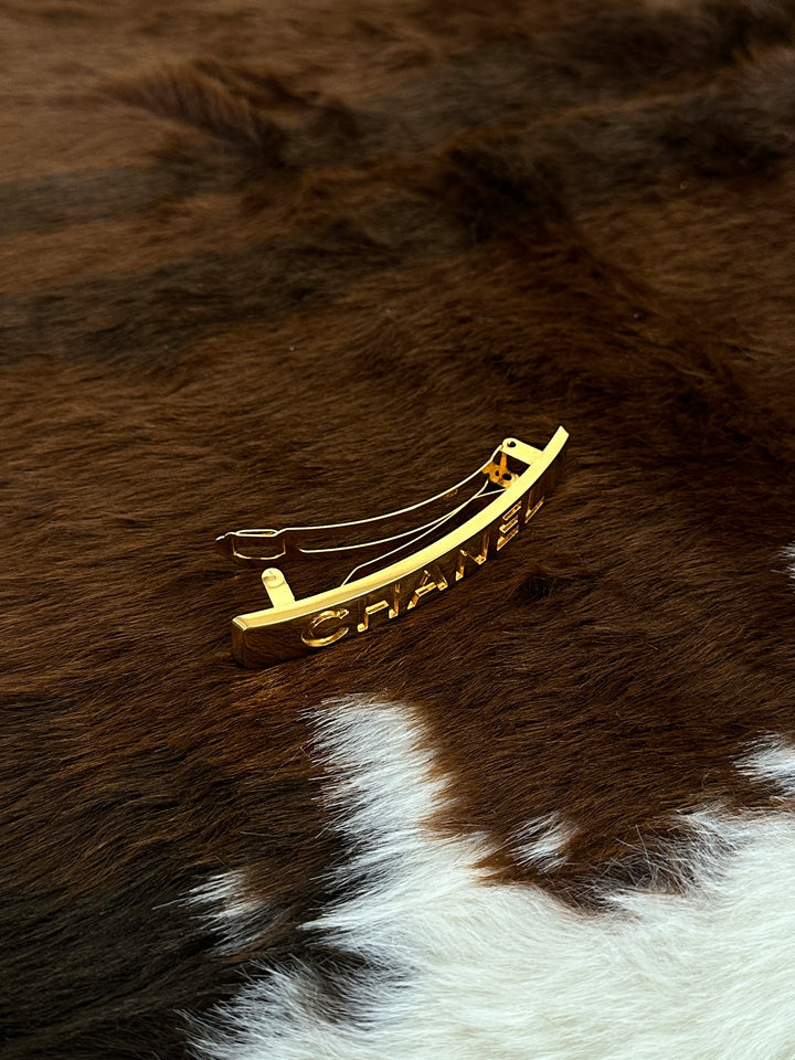 Chanel “Gold Bar Logo Hair Clip” ✨🤩 | Ultra-Glossy, Chic & Totally Iconic