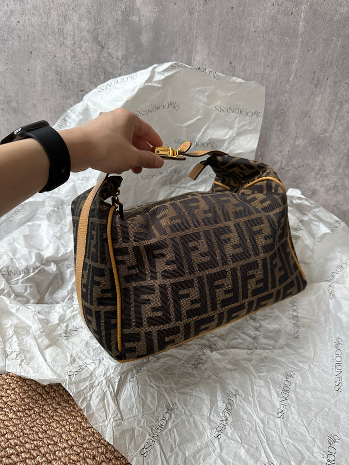 FENDI Monogram Lunchbox Bag – Iconic FF Canvas × Vintage-Inspired Silhouette