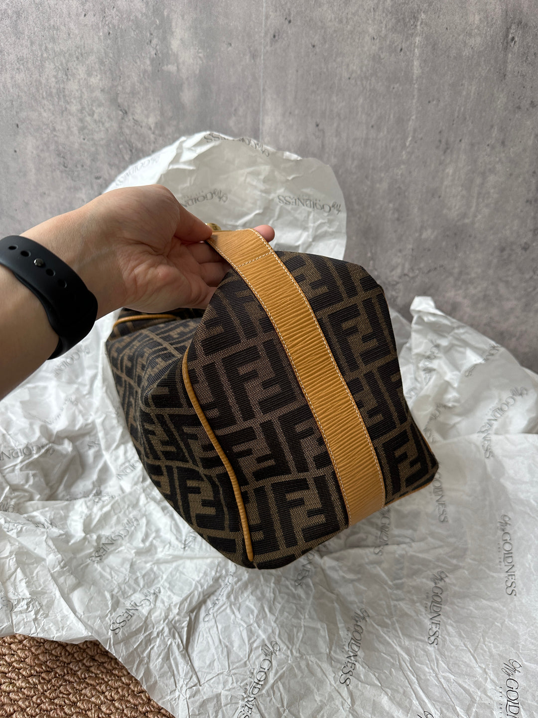 FENDI Monogram Lunchbox Bag – Iconic FF Canvas × Vintage-Inspired Silhouette