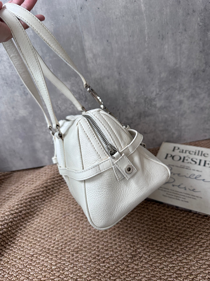 DIOR hobo ✨ 3D letter charm, so vintage