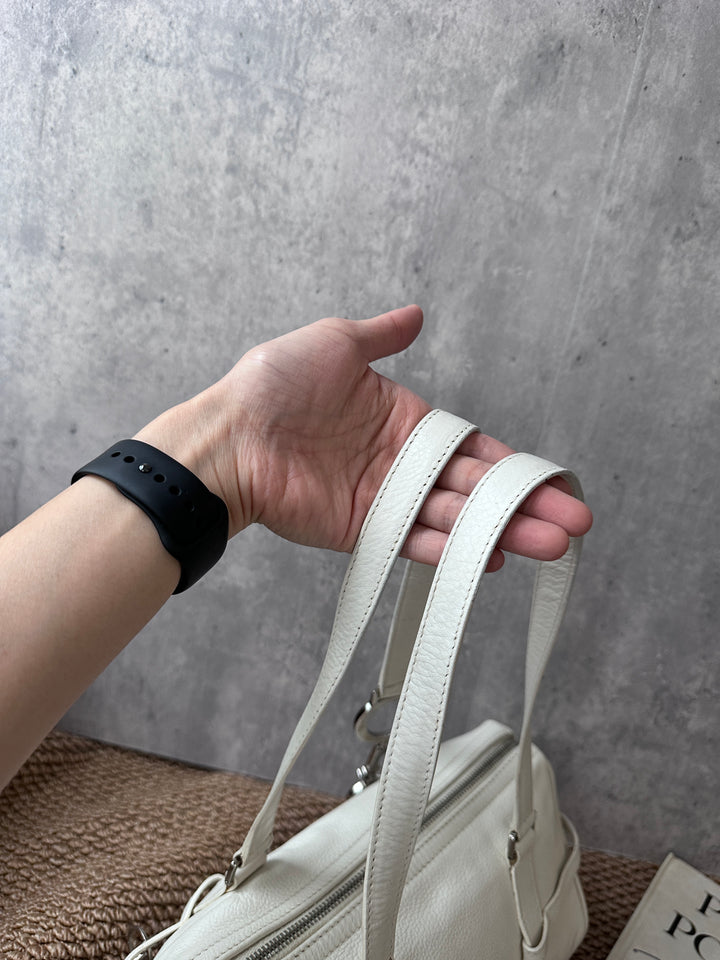 DIOR hobo ✨ 3D letter charm, so vintage