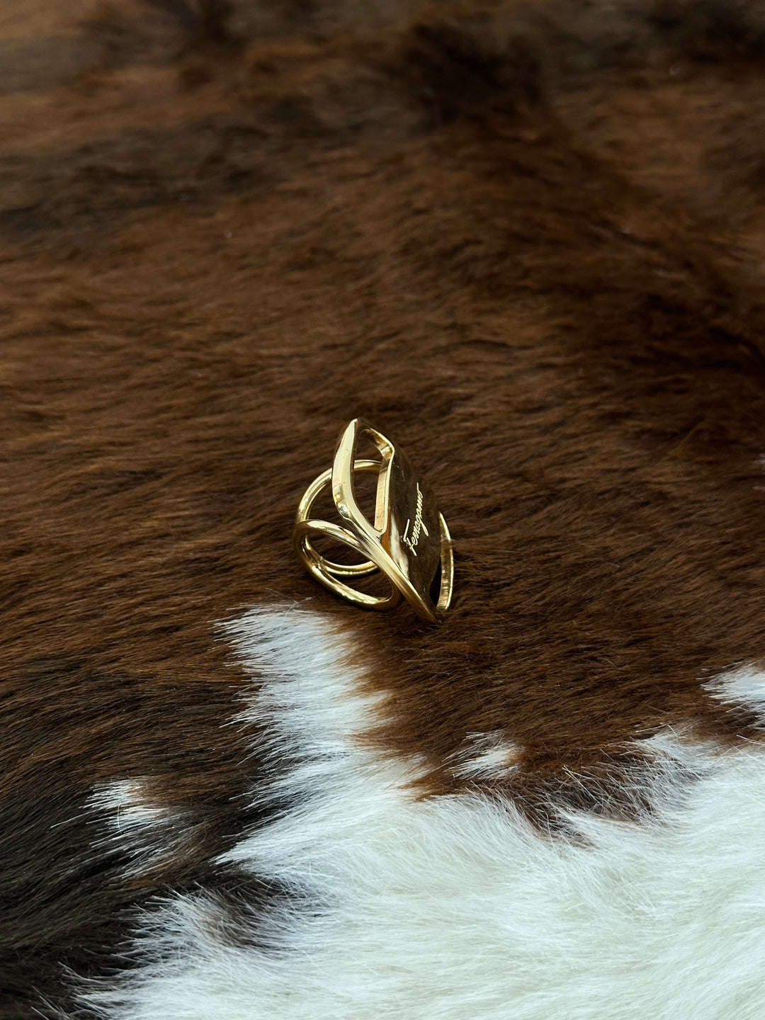 Ferragamo “Classic Gancini Scarf Ring” ✨🤩 | Timeless Elegance & Iconic Italian Luxury