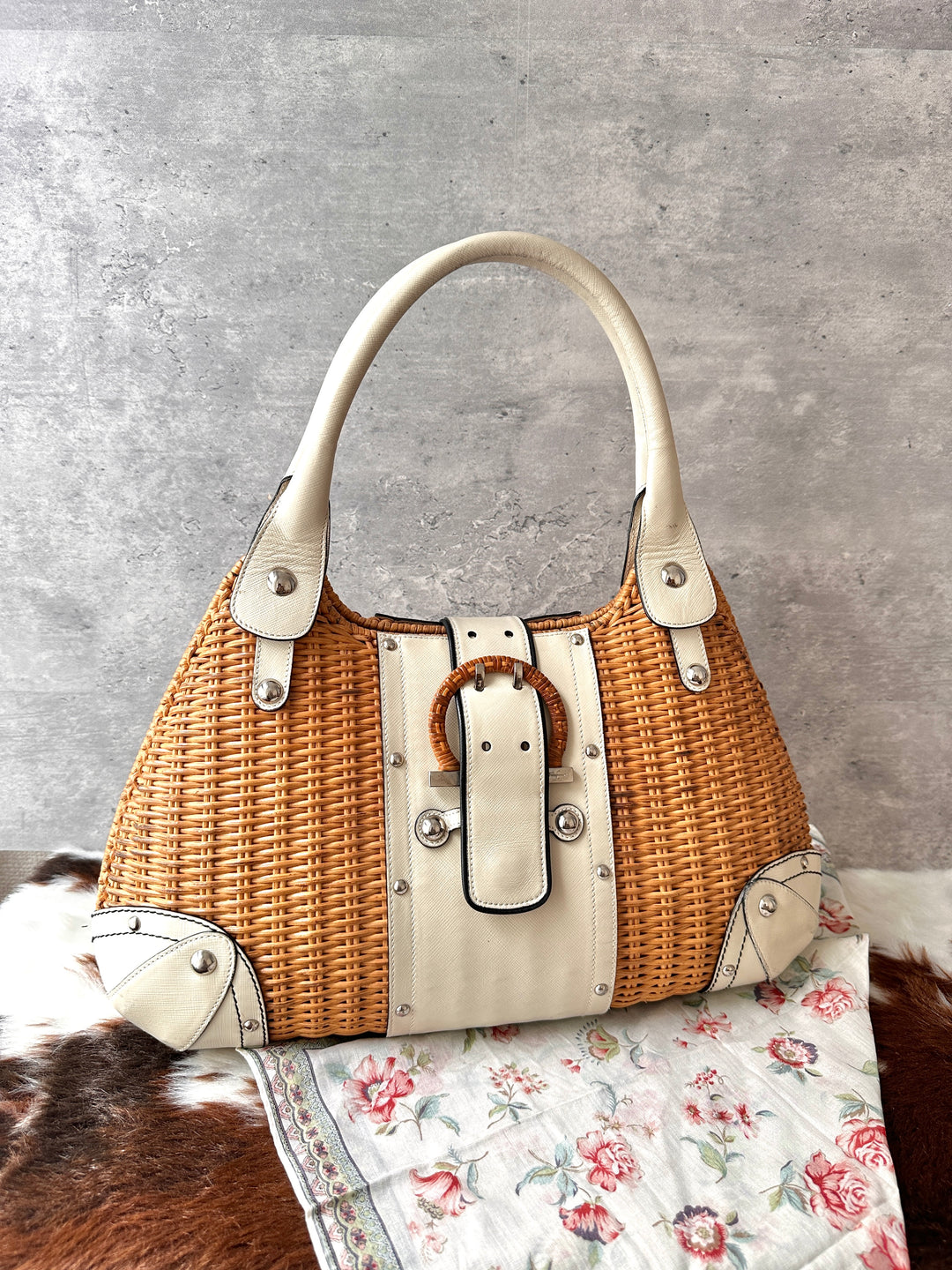 Ferragamo Special Wicker Hobo Bag 🧺✨｜Rare Wicker Weave × Resort Chic × Structured Beauty