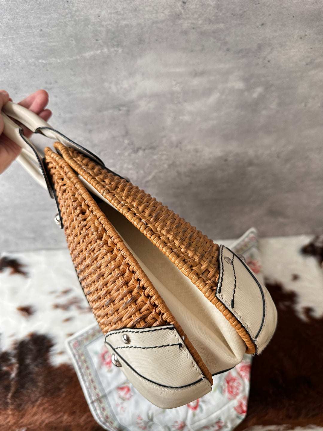 Ferragamo Special Wicker Hobo Bag 🧺✨｜Rare Wicker Weave × Resort Chic × Structured Beauty