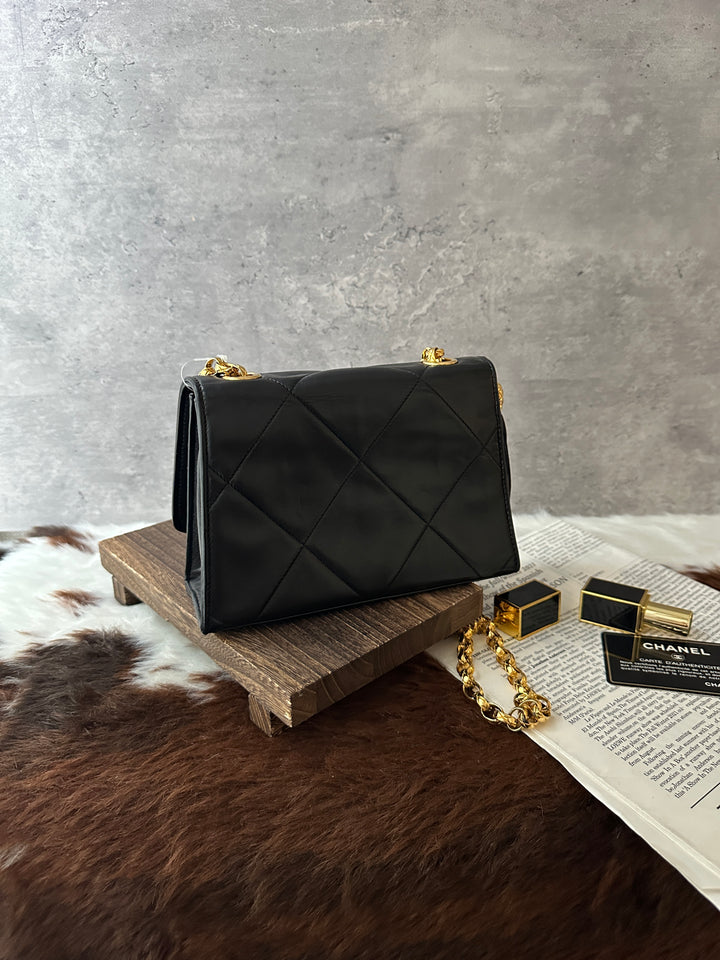 Chanel Vintage Tassel Chain Shoulder Bag 🖤✨｜Black-on-Black CC × Gold Chain × Statement Tassel