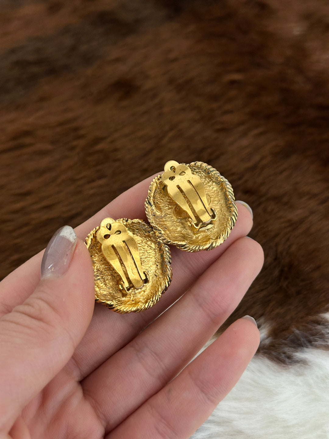 Chanel “Rope-Edge CC Clip-On Earrings” ✨🖤 | Vintage Glam & Timeless Chanel Elegance