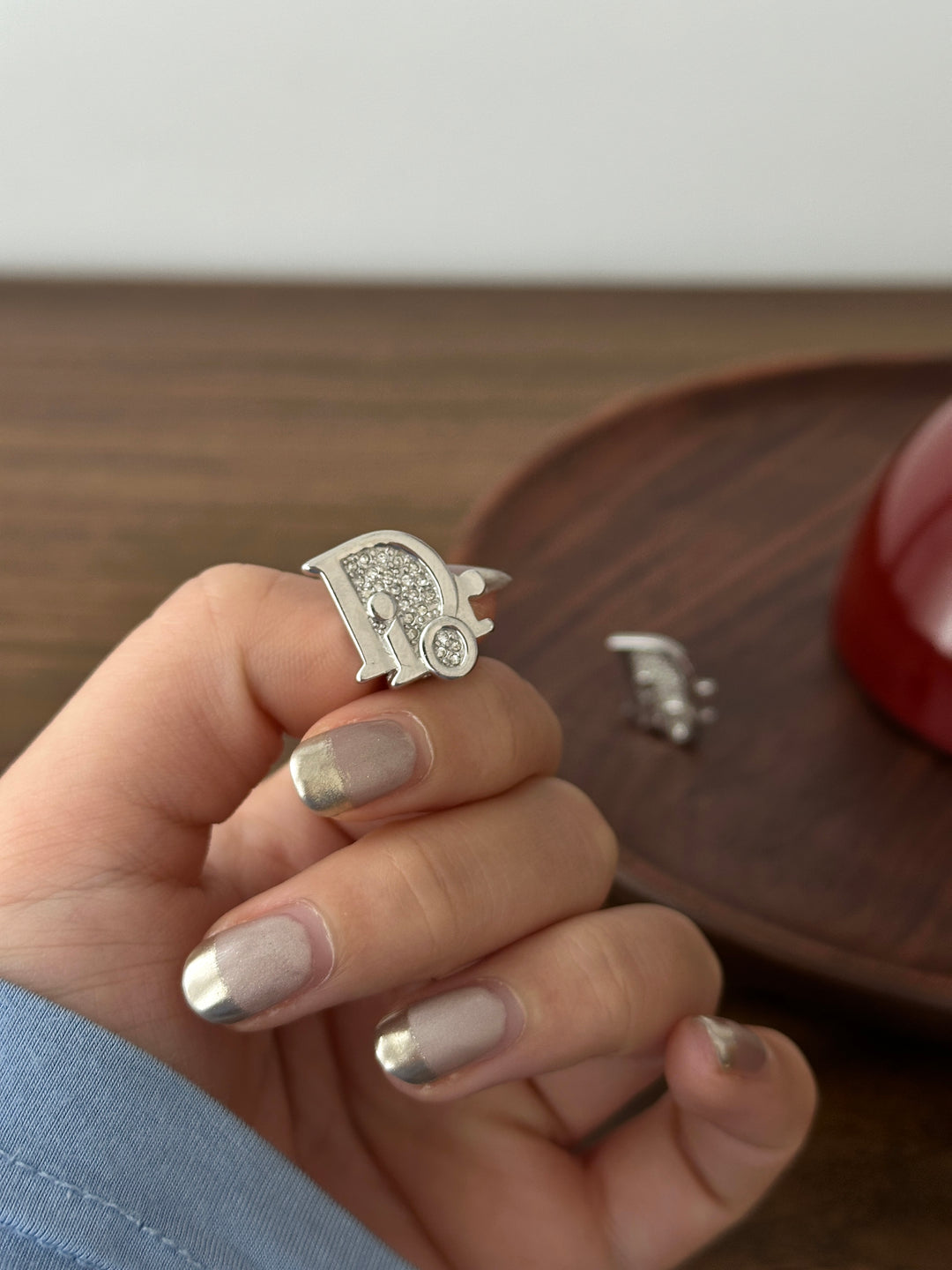 DIOR Crystal Logo Earrings – Sparkling Letter Design × Chic & Versatile ✨