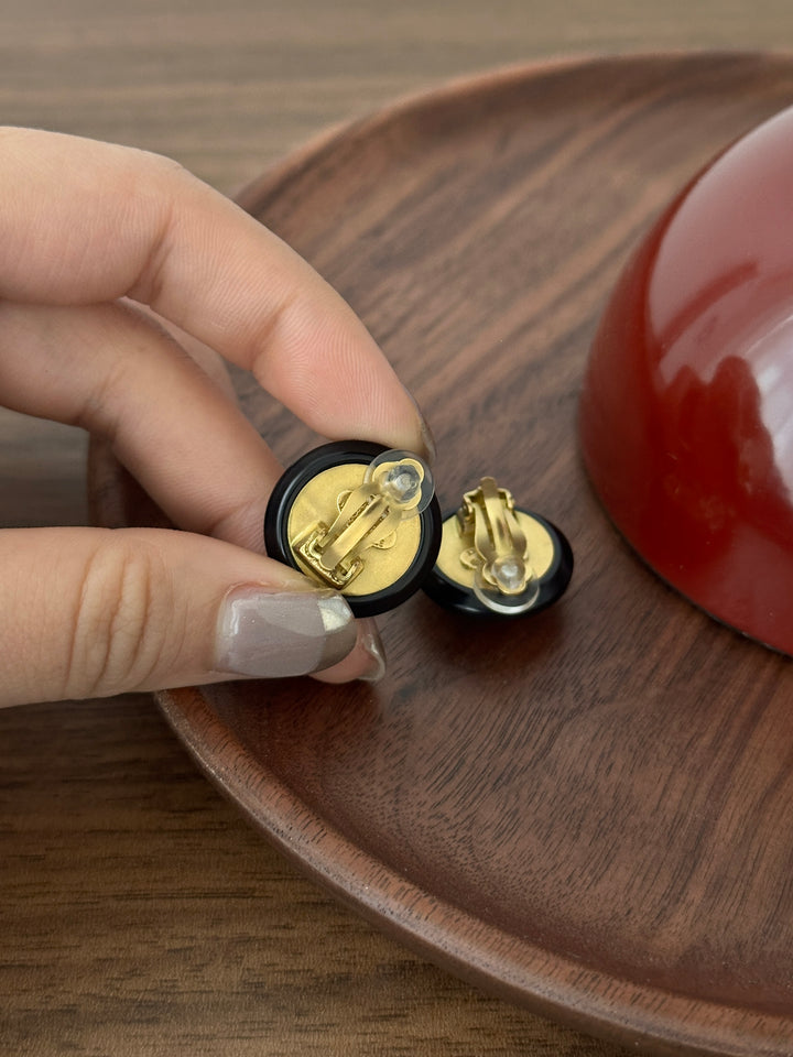 DIOR Crystal Logo Earrings – Sparkling Letter Design × Chic & Versatile ✨