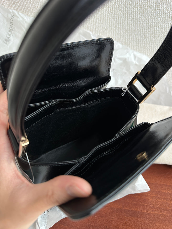 GUCCI Mini Box Bag in Black Box Calf – Iconic Gold G Clasp × Rare Compact Size (Full Set)