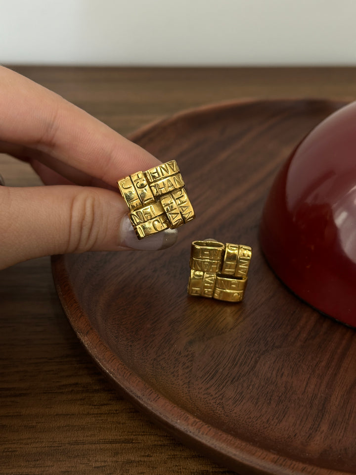 CHANEL Vintage Gold 3D Logo Earrings｜Engraved Texture × Sculptural Design × Retro Statement✨