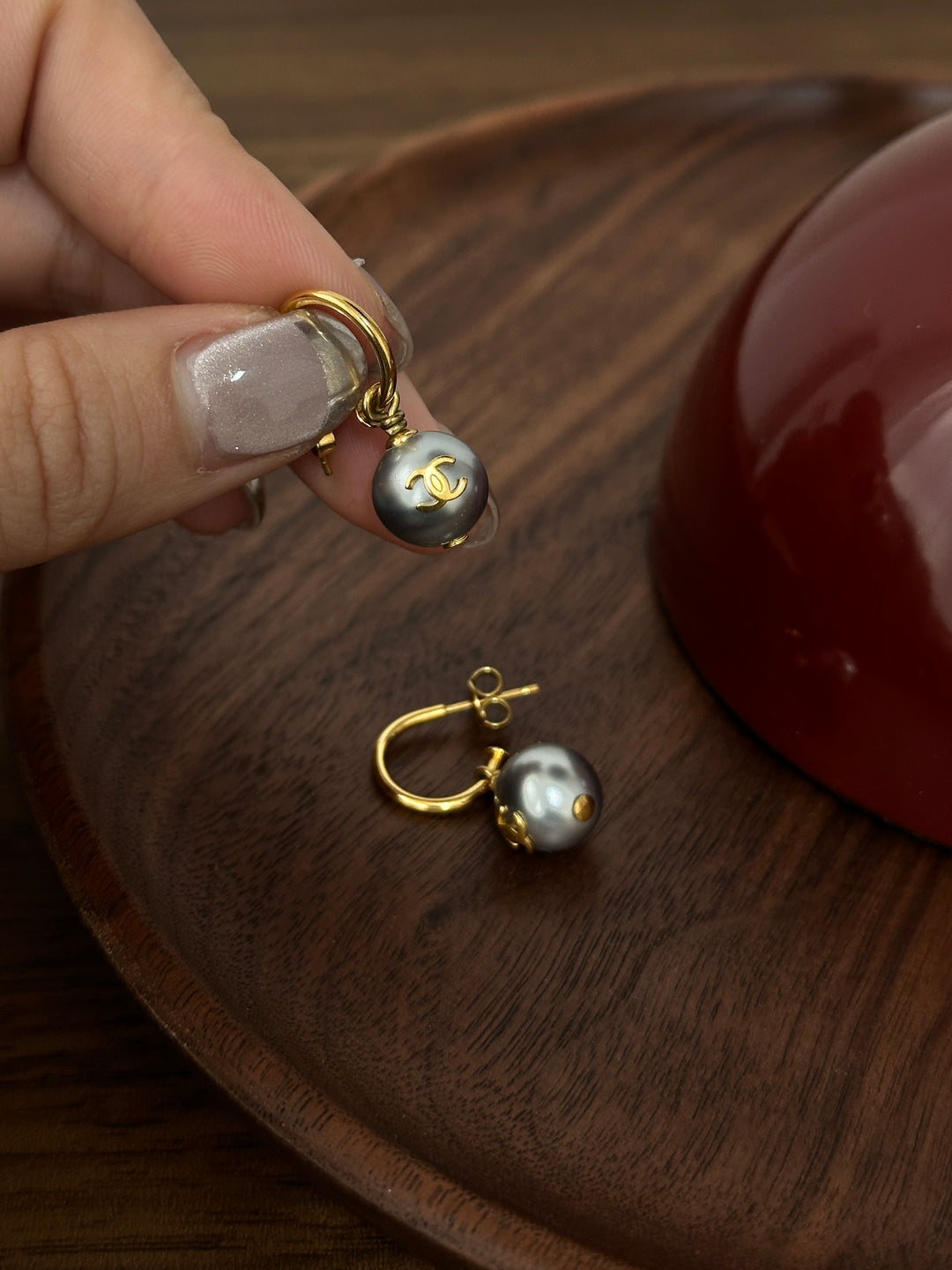 CHANEL Grey Pearl Hoop Earrings – Soft Matte Glow × Gold CC Logo Elegance ✨