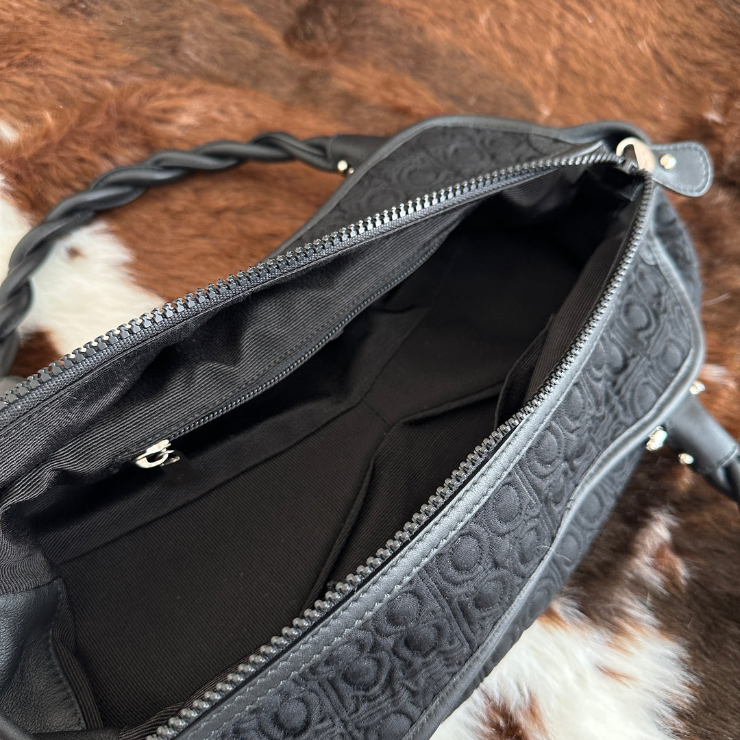 Salvatore Ferragamo Gancini Nylon Hand Bag 🖤｜Iconic Gancini Pattern × Twisted Handle Detail × Lightweight Everyday Style