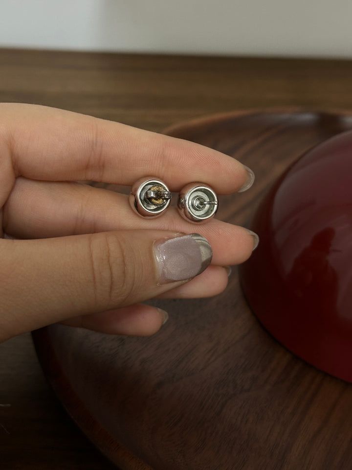 CHANEL Silver Sphere Logo Earrings – Minimal Chic × Timeless Metallic Glow ✨