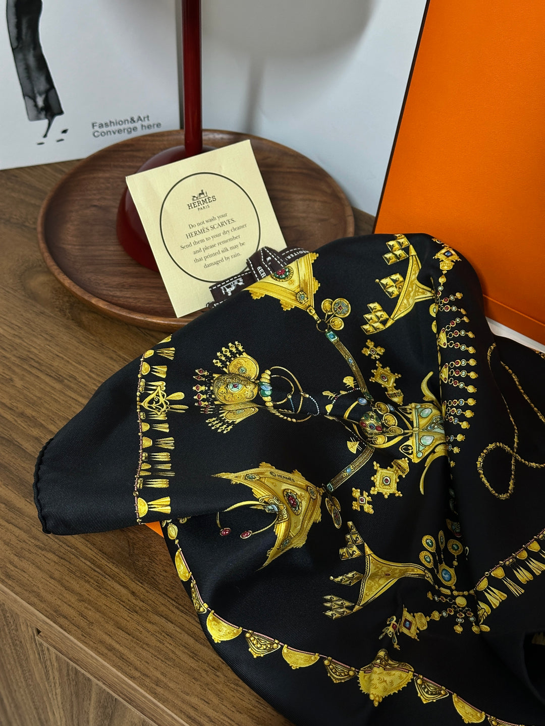 HERMÈS Silk Scarf｜Iconic Print × Luxurious Satin Sheen × Collectible Elegance ✨🖤