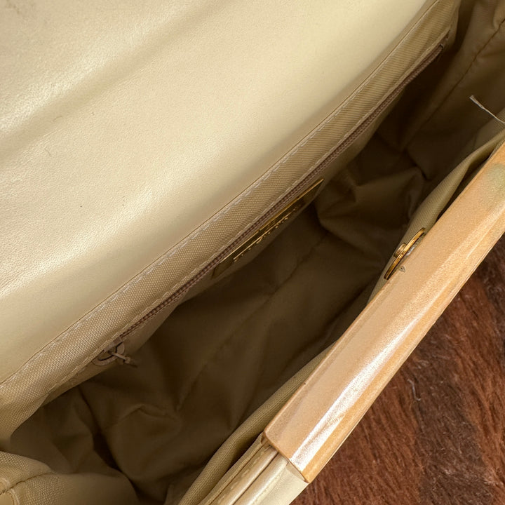 GIVENCHY Cream Leather One-Shoulder Bag 🤍｜Soft Cream Leather × Sculptural Handle × Minimal Vintage Elegance✨
