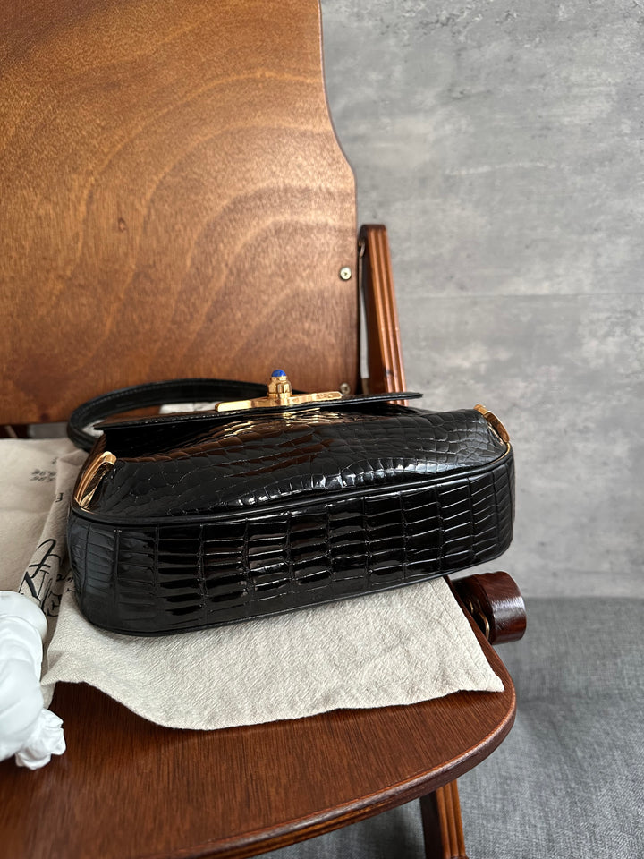 Gucci Vintage Handbag in Cowhide Leather