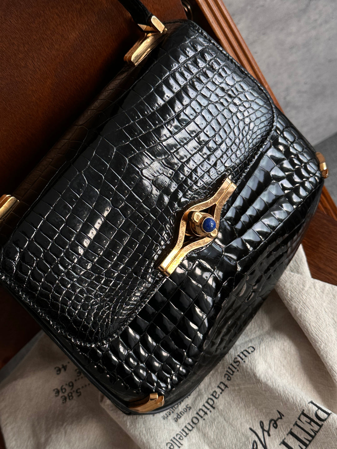 Gucci Vintage Handbag in Cowhide Leather