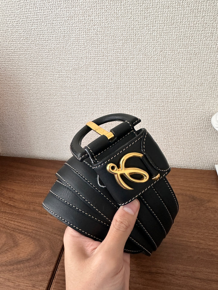 Loewe Vintage Pocket Belt 🖤✨ Rare Collectible