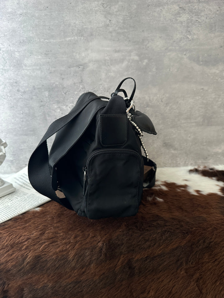 PRADA Nylon Messenger Bag ✨🖤｜Lightweight Nylon × Multi-Pocket Storage × Unisex Design
