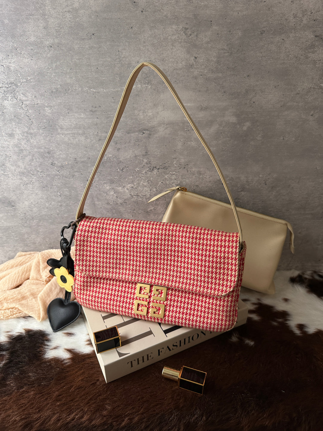 Givenchy Houndstooth Mini Baguette Shoulder Bag ❤️｜Houndstooth Pattern｜Gold 4G Logo｜With Pouch