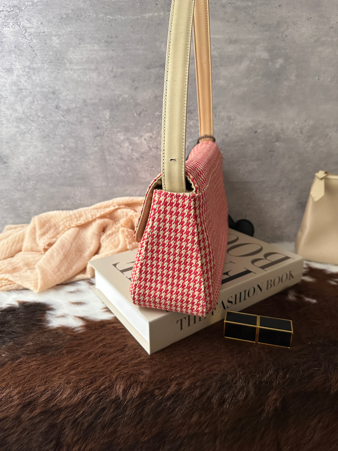 Givenchy Houndstooth Mini Baguette Shoulder Bag ❤️｜Houndstooth Pattern｜Gold 4G Logo｜With Pouch