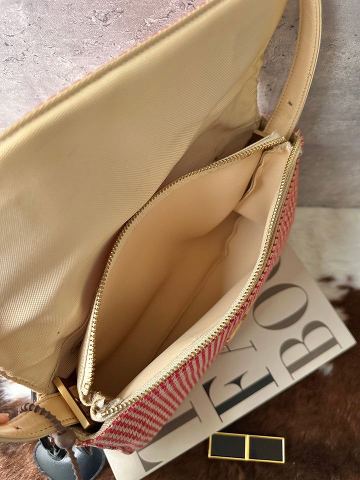Givenchy Houndstooth Mini Baguette Shoulder Bag ❤️｜Houndstooth Pattern｜Gold 4G Logo｜With Pouch